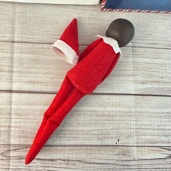 Elf On The Shelf Bundle - 2 Books & Girl Elf Doll - Christmas, Elves, Kids, - Picture 2 of 6